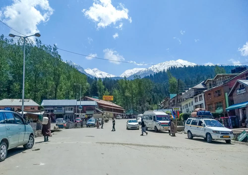 Pahalgam taxi stand