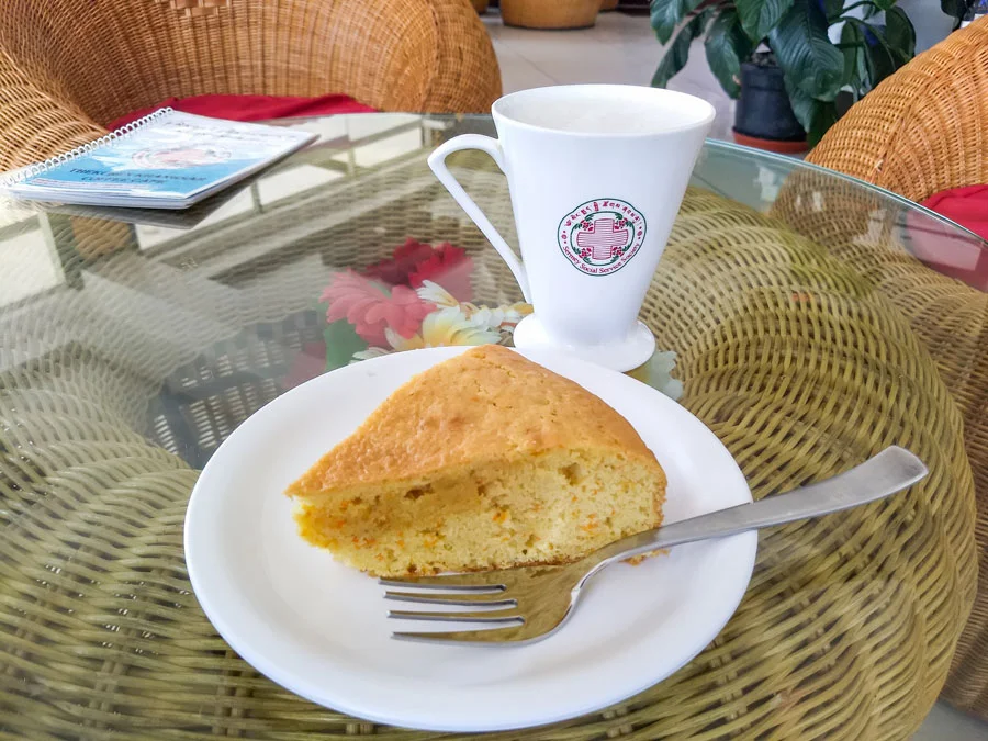 Bylakuppe food