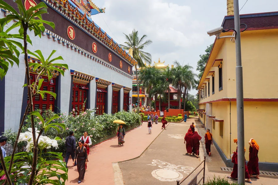Bylakuppe street
