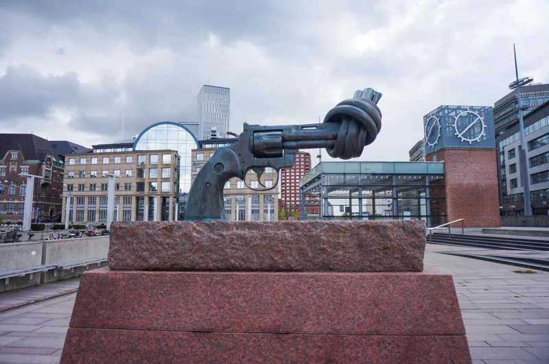 Gun Monument Malmo